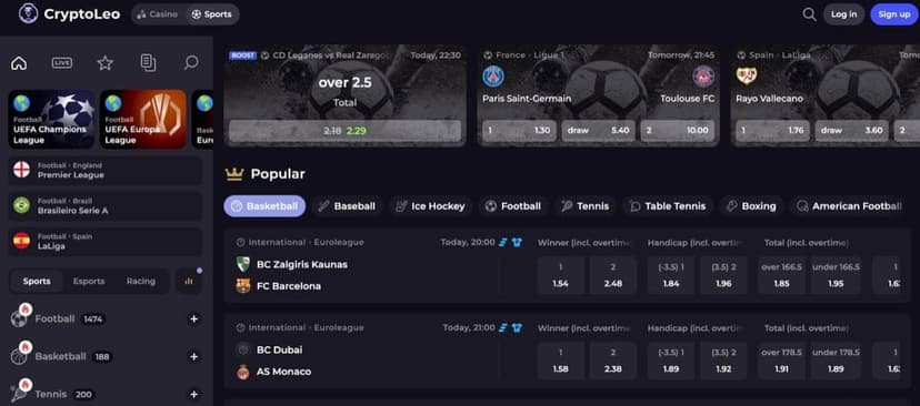 CryptoLeo sportsbook showing live betting events and odds